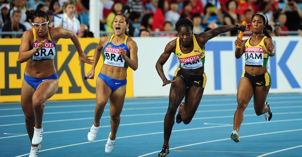 corrida-semifinal-do-revezamento-4x100-m-feminino